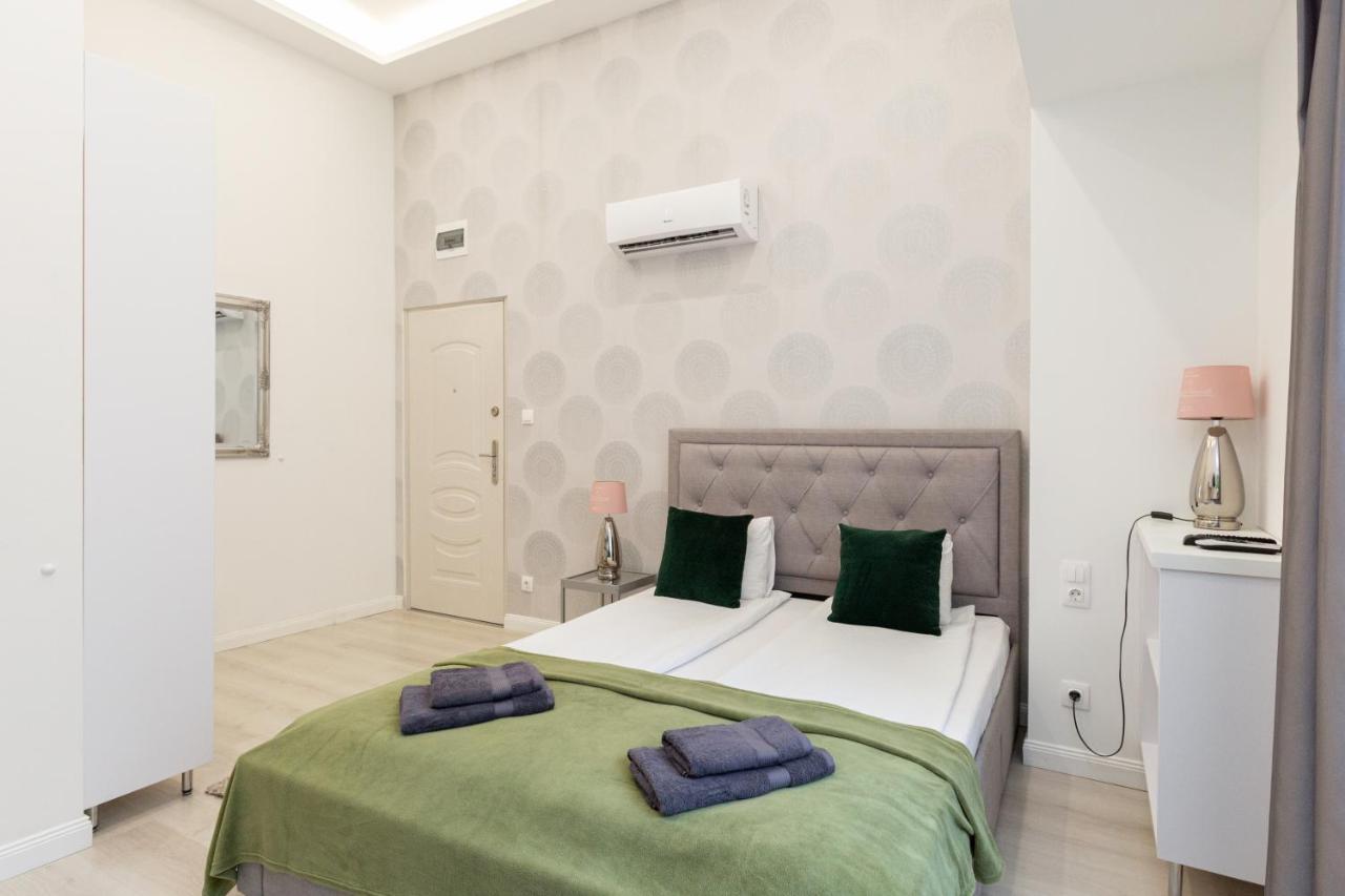 Apartament Holidays *
